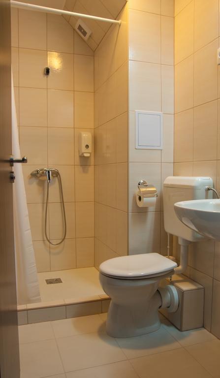 Hotel Pallone Balatonfured Room photo